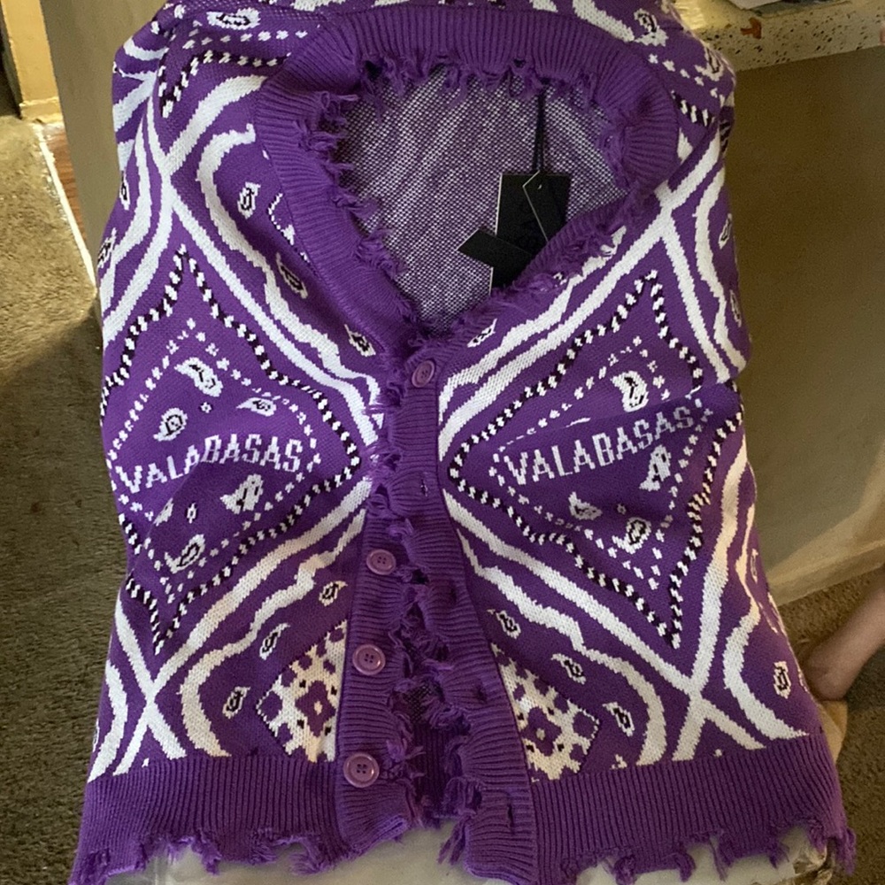 never been worn !!!!! for sale !!